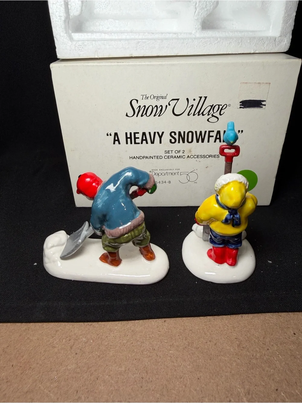 Dept 56 Snow Village A Heavy Snowfall #5434-8 Set of 2 Accessory